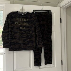 Camo Boys Sweatshirt and Sweatpants